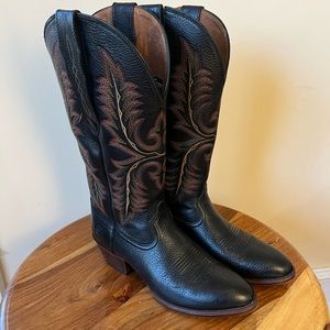 ARIAT COWBOY BOOTS